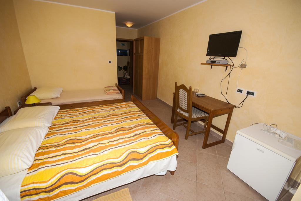 Guesthouse Villa Lena 프레멘투라 객실 사진